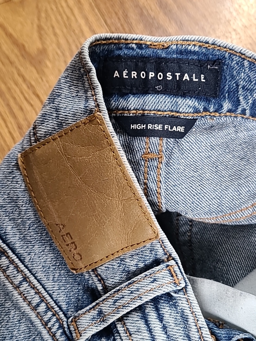 Aeropostale High Rise Flare Pre-owned Distroyed Stone Wash Womens Jeans 4x30 - Picture 6 of 8
